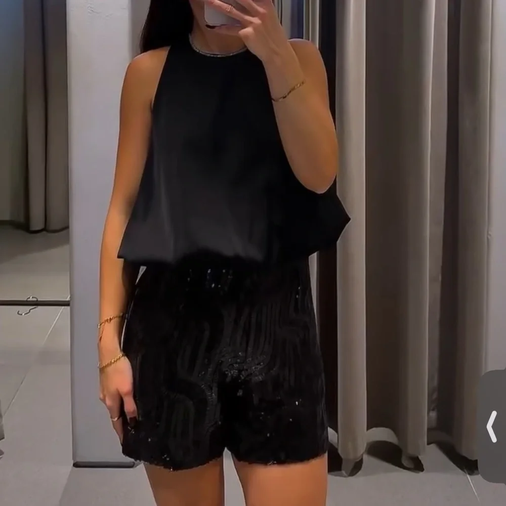 ZARA SEQUIN HIGH WAISTED SHORTS - Picture 4 of 16